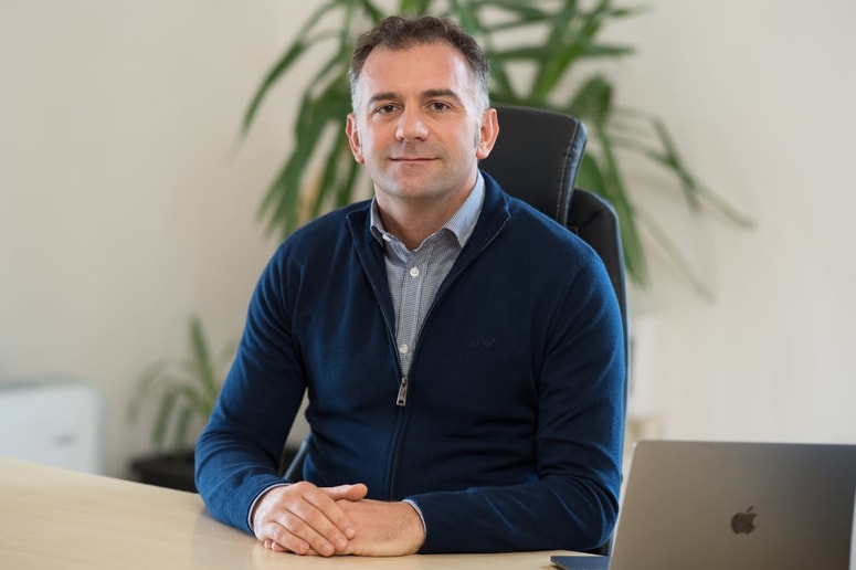 Glavna fotografija članka:Podal odstopno izjavo: Robert Celec zapušča RIS Dvorec Rakičan