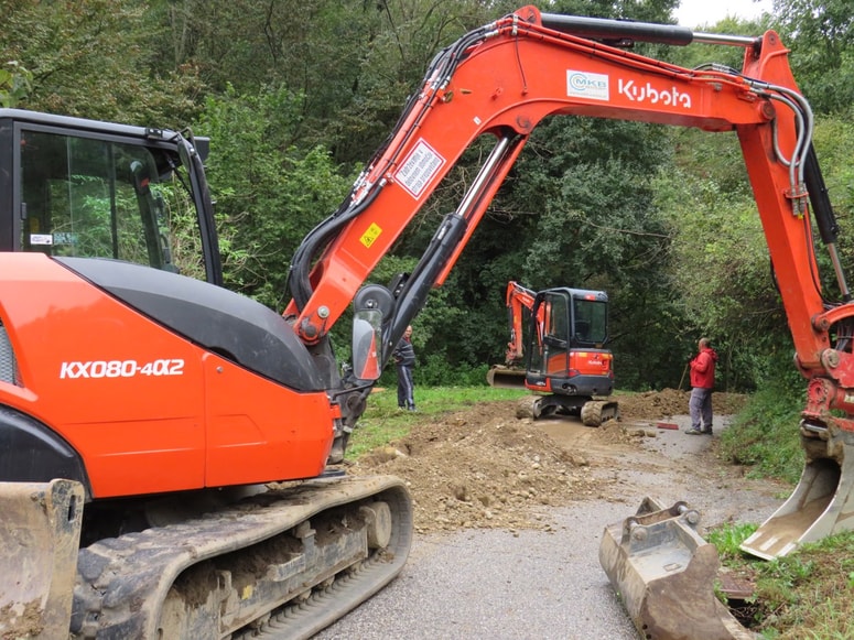 Glavna fotografija članka:Gradnja širokopasovnega omrežja v Halozah povzročala slabo voljo