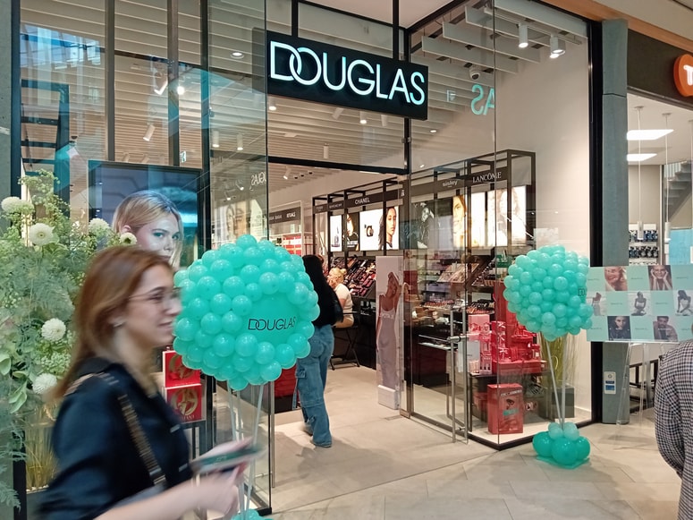 Glavna fotografija članka:V Mariboru odprla vrata parfumerija Douglas z ekskluzivno ponudbo za oba spola