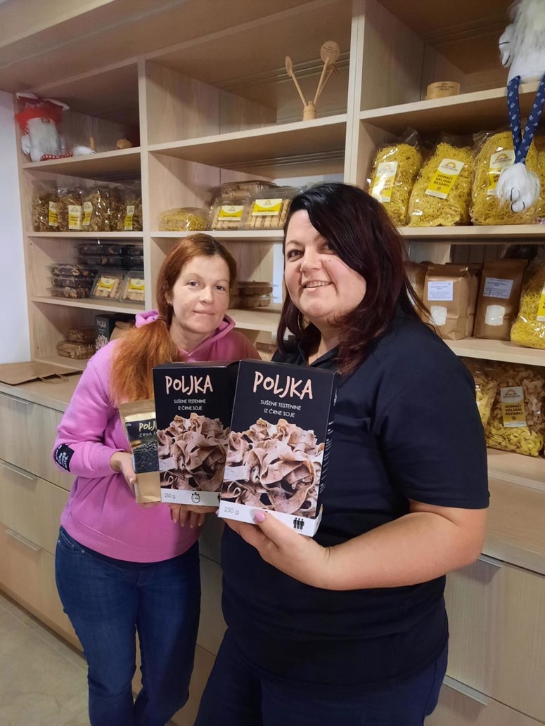 Petra (levo) in Janja Metličar sodelujeta v novi sezoni projekta Štartaj Slovenija.
