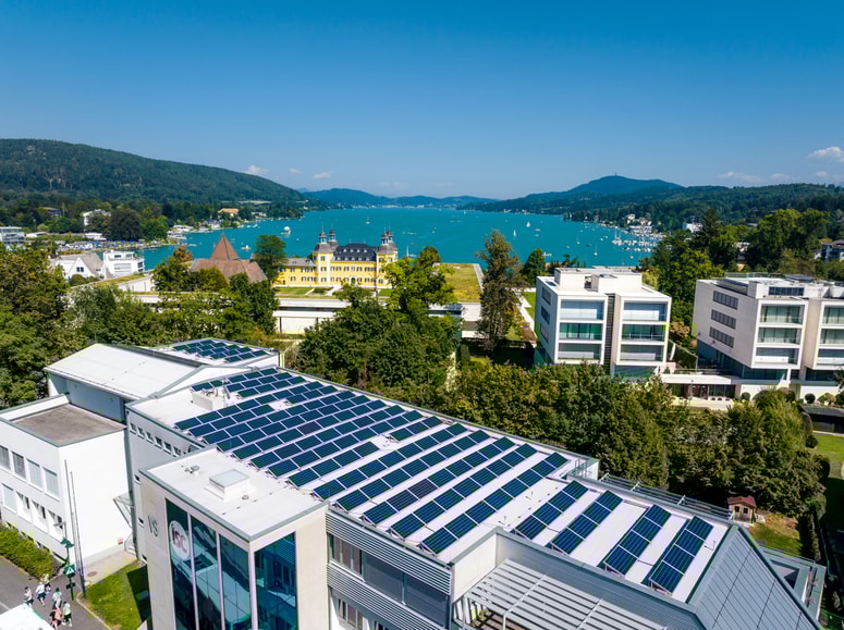 Glavna fotografija članka:Poslovni uspeh se kuje na avstrijskem Koroškem