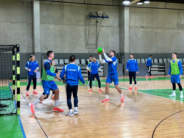 Slovenci se pripravljajo na naporno 2024, v katerem bi bil vrh generacije nastop na olimpijskih igrah. 