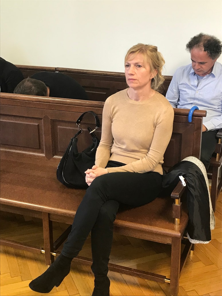 Vodja lekarne v bolnišnici Valdoltra Nataša Faganeli je bila zaradi prejemanja podkupnine obsojena na dve leti zapora.