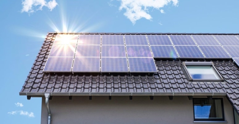 Glavna fotografija članka:Sončne elektrarne – spremembe v letu 2024