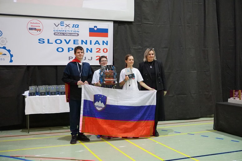 Glavna fotografija članka:Ptujska OŠ Breg: Robotika kot popotnica za življenje