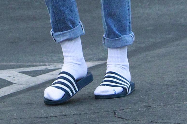 Natikači in visoko potegnjene nogavice. Garancija za modni poraz. 