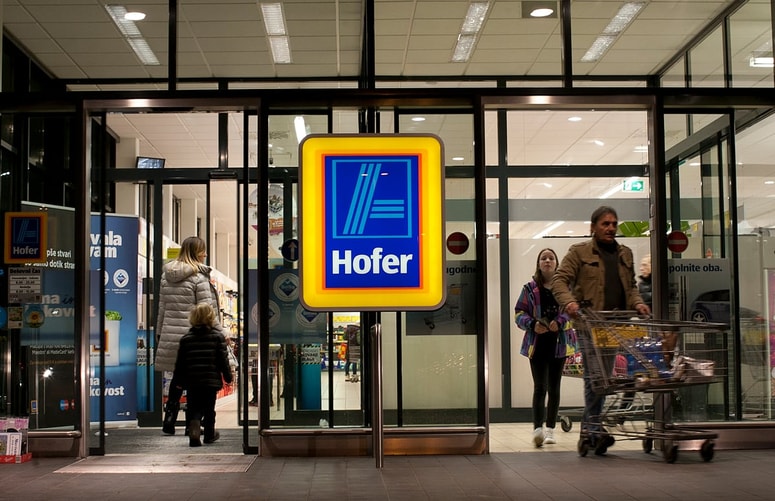 Podjetje Hofer kupce prosi, da izdelek vrnejo na mesto nakupa, kjer jim bodo povrnili stroške, ali pa naj ga zavržejo.