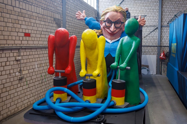 Glavna fotografija članka:(REKLI SO) Barbara Zimic o družbenih spremembah: Oprostite, ste podpornik demokracije ali nacist?