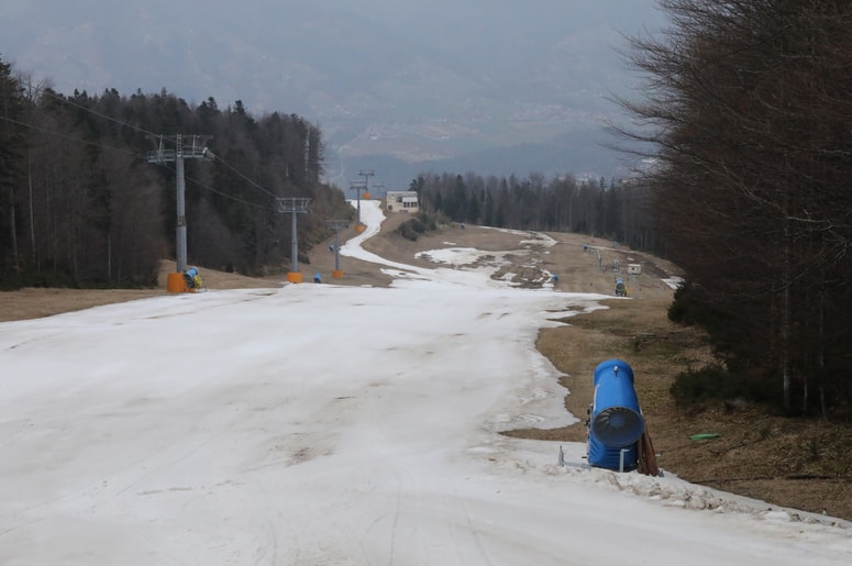 Če bi v naslednjih dneh zapadel sneg, bi Pisker še lahko uredili za smučanje, a je to malo verjetno. 