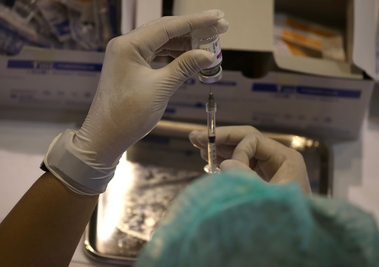 Glavna fotografija članka:Italija: Zaradi smrti 18-letnice po cepljenju proti covidu preiskujejo več zdravnikov