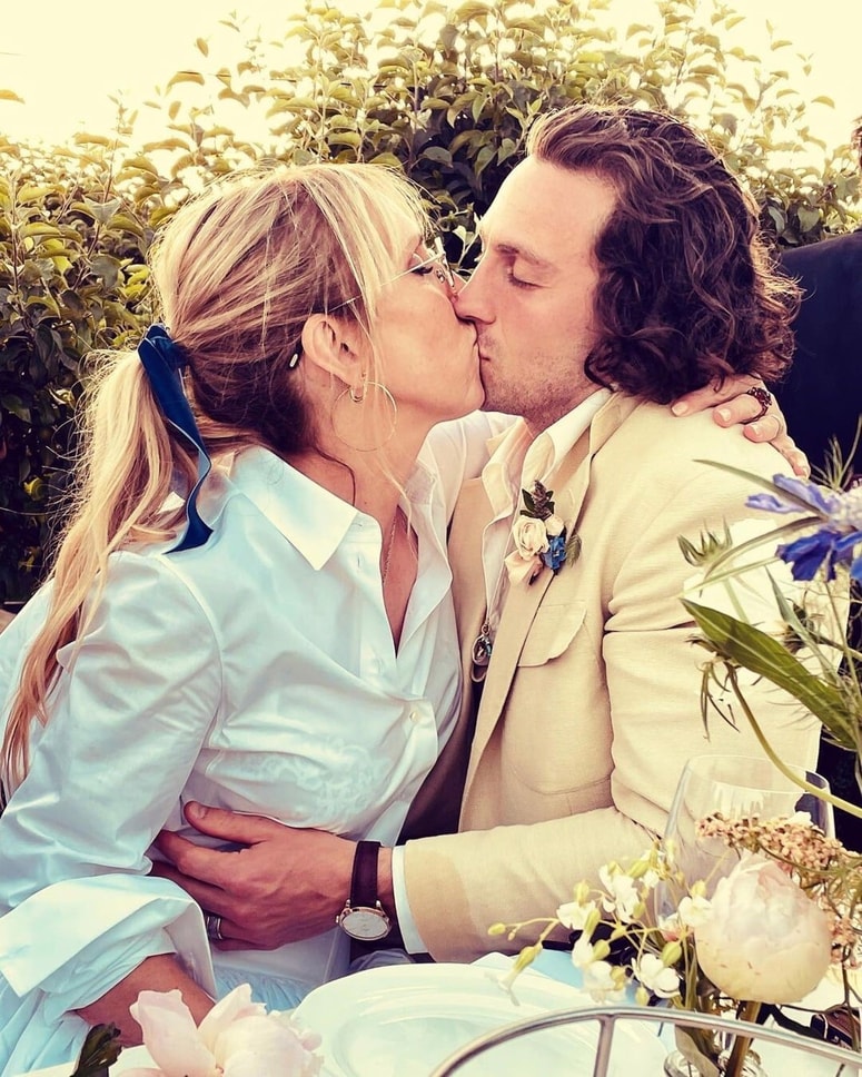 Sam in Aaron Taylor-Johnson sta se spoznala leta 2009 na snemanju filma. Rodila se je velika ljubezen. 