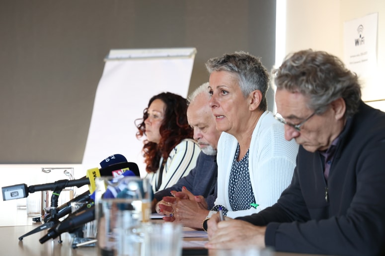 Že lani so sindikati opozarjali na težave pri sprejemanju sprememb zakona o delovnih razmerjih, potem ko so delodajalci protestno izstopili iz ESS.