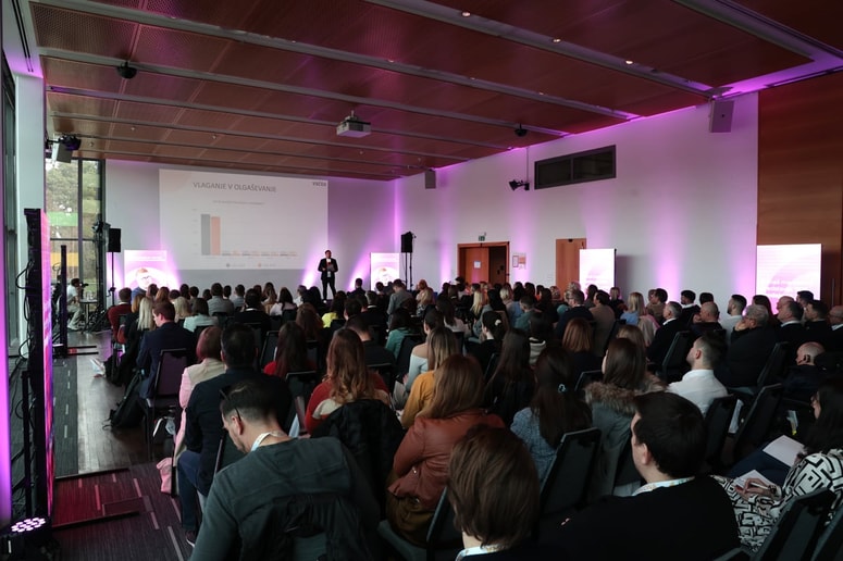Na pomladni konferenci konec marca letos se je zvrstilo več kot 20 izvrstnih predavateljev, udeležencem so ponudili znanje in izkušnje iz prakse.