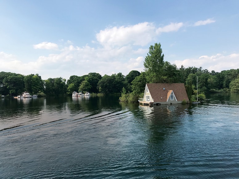 Glavna fotografija članka:Dan ekološkega dolga: Zemlja nam kaže rdeči karton