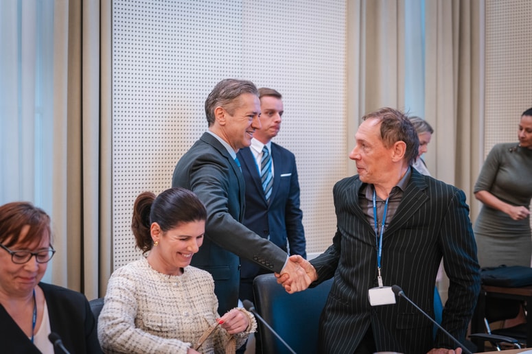 Glavna fotografija članka:(KOMENTAR) Socialni (ne)dialog in politična trma