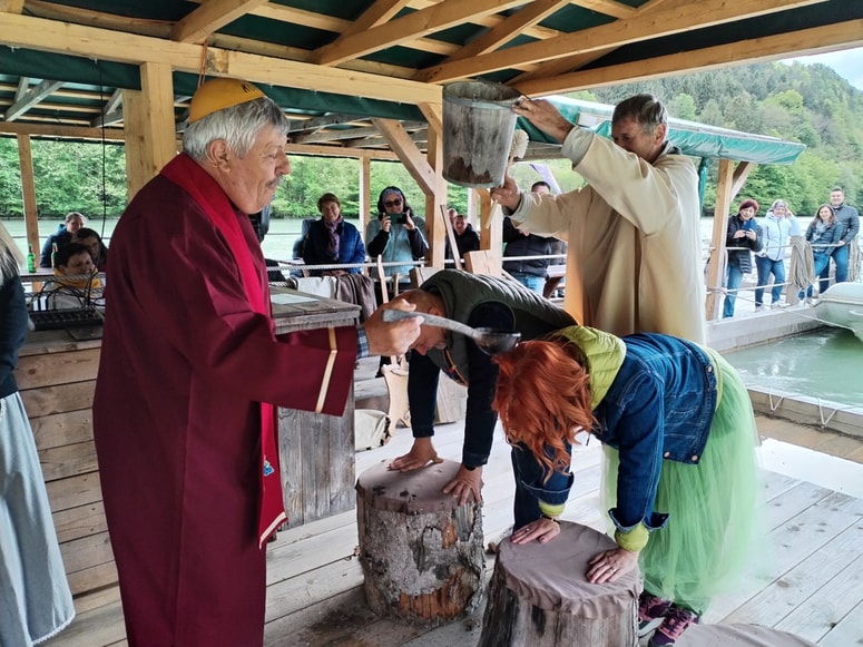 Prvo vožnjo te sezone so opravili 20. aprila, nekaj jih je sledilo še v naslednjem tednu, lepo vreme pa je napolnilo tudi prvomajske termine. 