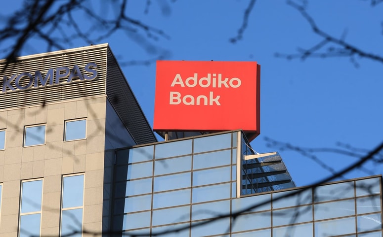 NLB do 22. julija ponuja za delnico Adiko Bank 29 evrov, oziroma za vseh 19 in pol milijona delnic 565,5 milijona evrov.