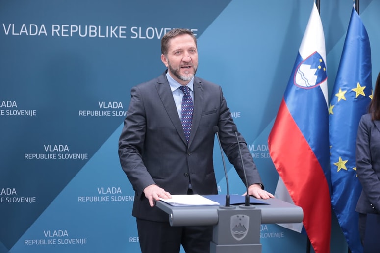 Minister Klemen Boštjančič je tudi eden od podpredsednikov vlade. 