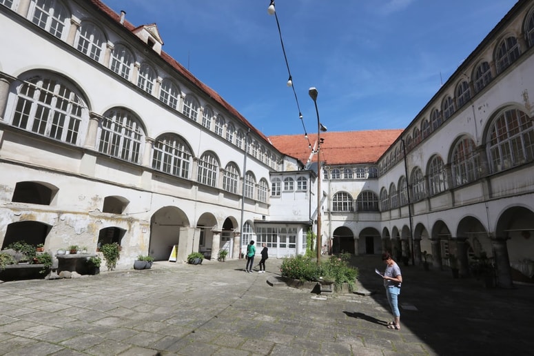 Glavna fotografija članka:Grad Cmurek razglašen za kulturni spomenik državnega pomena