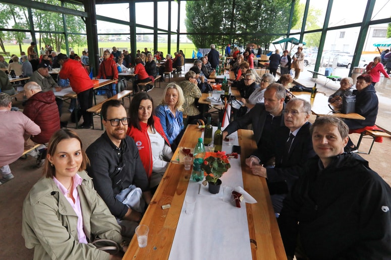 Hoče - Balinišče - Prireditve - Srečanja - Srečanje prostovoljcev Rdečega križa Maribor v Hočah - 5. Tradicionalno srečanje prostovoljcev in aktivisto RK enote Maribor - Rdeči križ - Marko Soršak, Jernej Završnik, Metod Dolinšek - - 