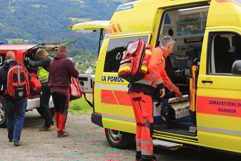 Glavna fotografija članka:(FOTO) Župan na novoletnem obisku, a ekip ni bilo: Vse so reševale življenja