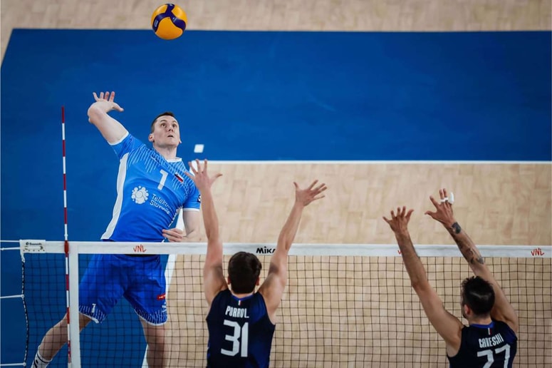 Tonček Štern je s silovitimi udarci sejal paniko v italijanski ekipi. 