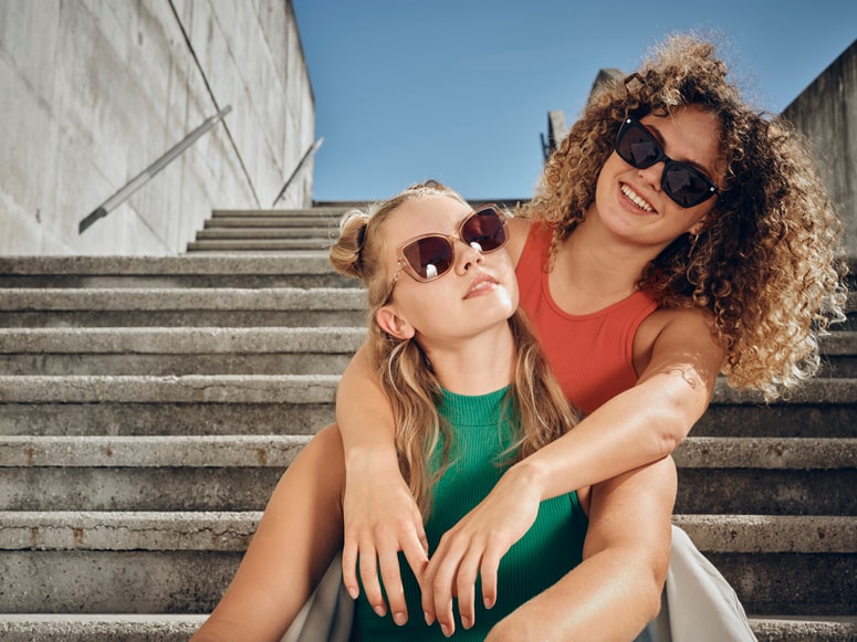 Glavna fotografija članka:Nakup očal: Ne vprašamo se samo, ali so nam okvirji všeč, ampak tudi, ali bomo z očali dobro videli