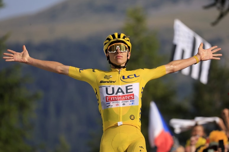 Glavna fotografija članka:Izjemni Tadej Pogačar zmagal še petič na letošnjem Touru!