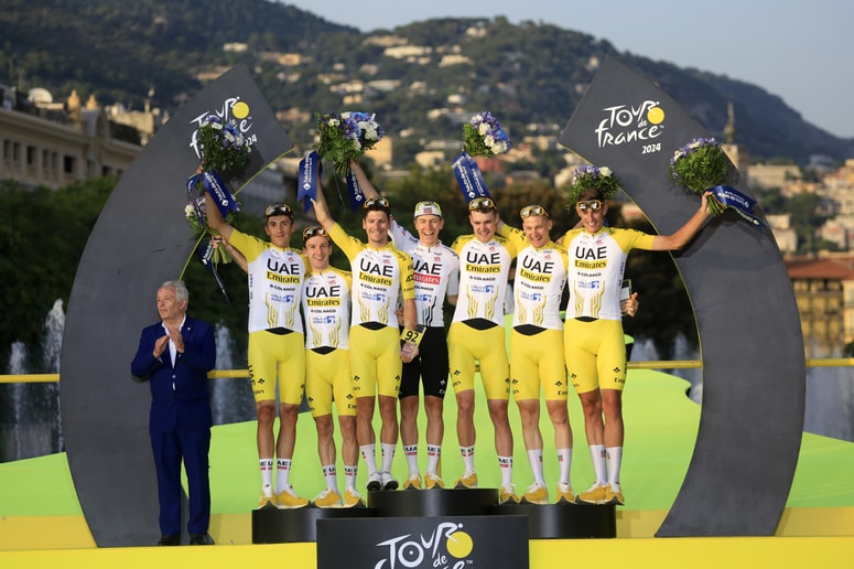 Trenutki z UAE Emirati na odru za zmagovalce bodo eden od najlepših spominov. 