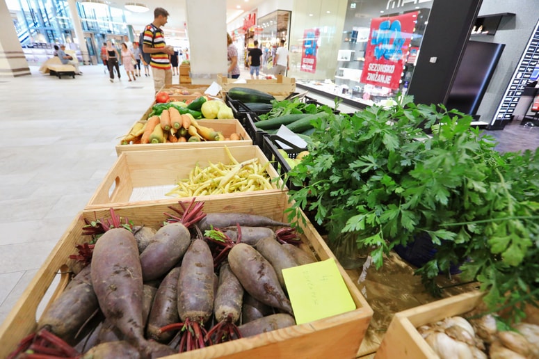 Ob sredah popoldne lahko nakupite izdelke na ekološki tržnici v mariborskem Europarku.
