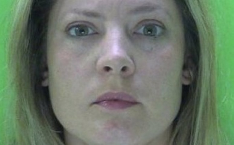 Glavna fotografija članka:Mati odkrila neprimerna sporočila: Online inštruktorica matematike spolno zlorabljala mladoletnika