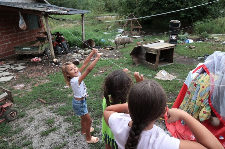 Romsko naselje Otavice pri Ribnici, avgust 2024