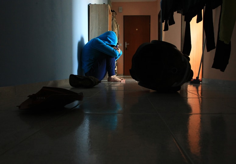 V letošnjem letu je slovenska policija obravnavala že več kot 1100 primerov nasilja v družini, izrekla je več kot 900 prepovedi približevanja. 