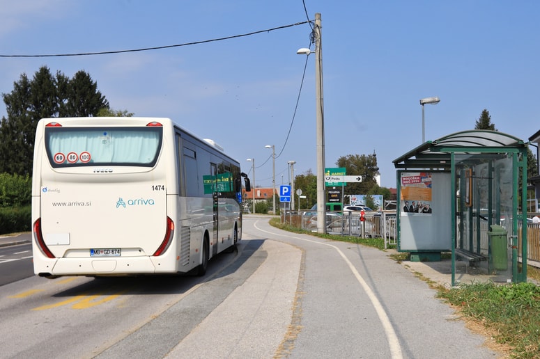 Vozniki avtobusov opozarjajo na nevzdržne razmere