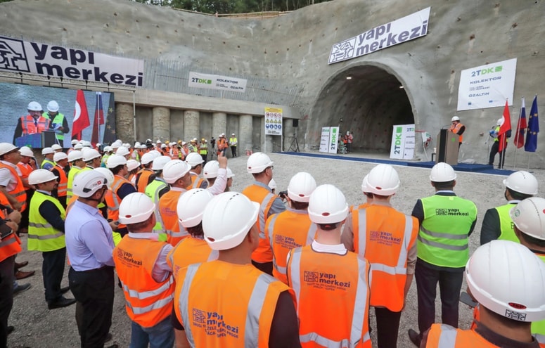 Po aferi zaradi izkoriščanja delavcev so se turška podjetja, ki gradijo drugi tir, znašla v novih težavah. Je zaradi tega lahko ogrožen rok za dokončanje gradbenih del?   