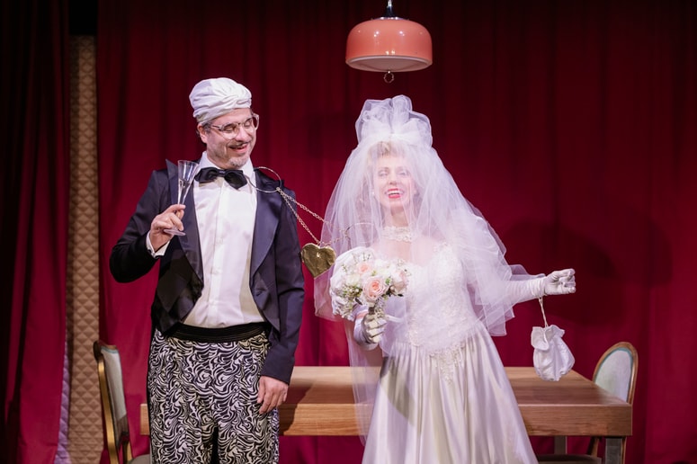 Mladoporočenca Tarek Rashid in Manca Ogorevc 