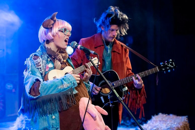 Manca Trampuš in Borut Doljšak sta stara rokerja. 