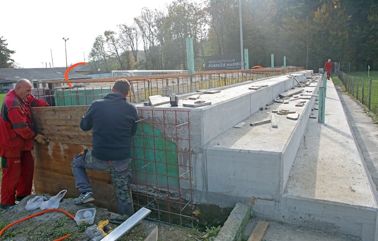 NK Pobrežje že dolgo čaka na prenovo svojega igrišča in klubskih prostorov. 