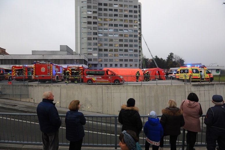 Univerzitetni klinični center Maribor je prizorišče vaje. 