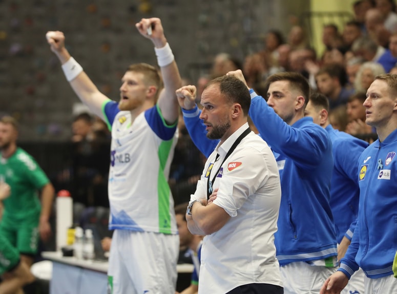 Selektor Uroš Zorman je s pomlajeno reprezentanco novembra že nastopil v kvalifikacijah za evropsko prvenstvo proti Litvi in Estoniji in obakrat zmagal.