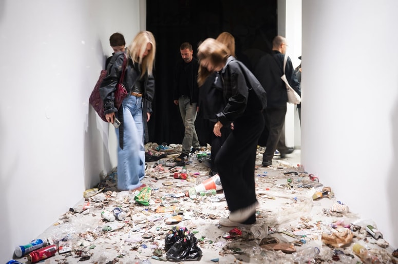 Glavna fotografija članka:(MLADI KRITIK) Kaj nam pripovedujejo lastne smeti?