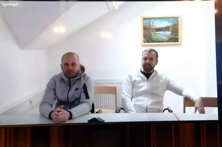 Nikola Prelec (levo) in Marko Marušić sta na predoravnanem naroku tožila o zdravstvenih težavah svojih svojcev, včeraj pa sta bila precej bolje razpoložena. 