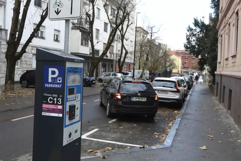 Stanovalci bodo lahko dobili dovolilnice za parkiranje. 