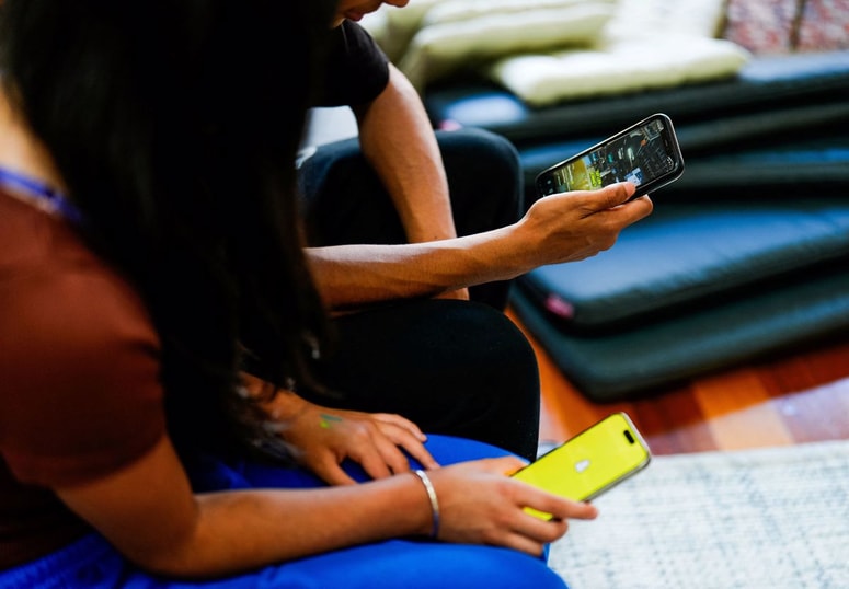 Glavna fotografija članka:Avstralija sprejela prepoved uporabe družbenih omrežij mlajšim od 16 let