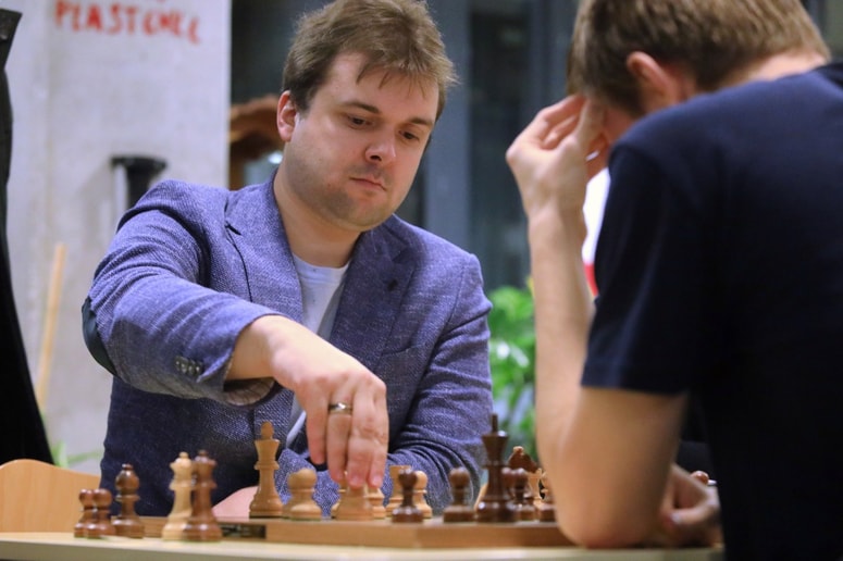 Velemojster s slovenskim državljanstvom je turnir v Varšavi dobil že tri kroge pred koncem.