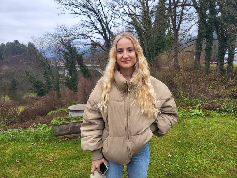 Mojca Haberman, potapljačica na vdih iz Vuzenice, je pozimi v domačih krajih, poleti pa v Grčiji. 