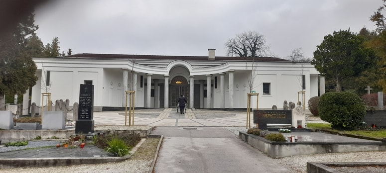 Na celjskem pokopališču se obetajo spremembe - samo pokopališče bodo urejale Zelenice, pokope pa bo kot njihov podizvajalec opravljal Ropotar.  