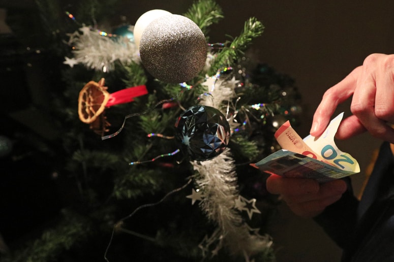 Glavna fotografija članka:(KOMENTAR) Božičnice ...