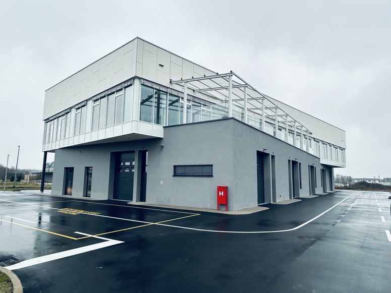 Ob podpisu gradbene pogodbe občine z izvajalcem Cestno podjetje Ptuj, d.d., avgusta lani so kot rok za izvedbo del sicer postavili 30. september 2024.

 