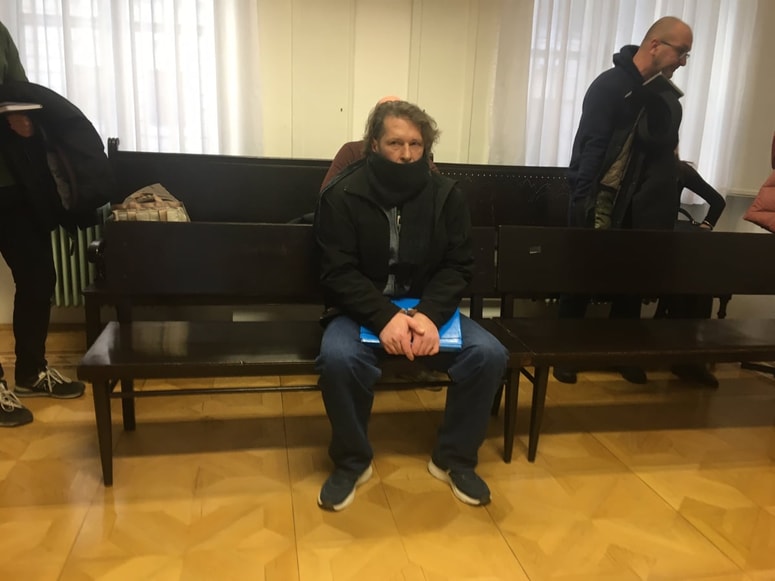 Gregor Finc se zagovarja, da se napada ne spominja. 